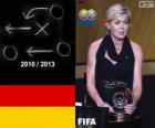 Yıl FIFA 2013 kadın futbol kazanan Silvia Neid için teknik direktörü